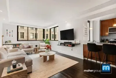 280 Park Ave S, Unit 21A